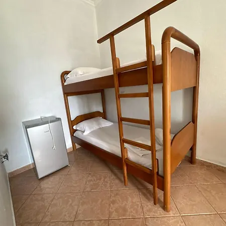 Malibu 4*