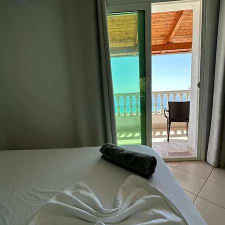 Malibu Szálloda Dhërmi